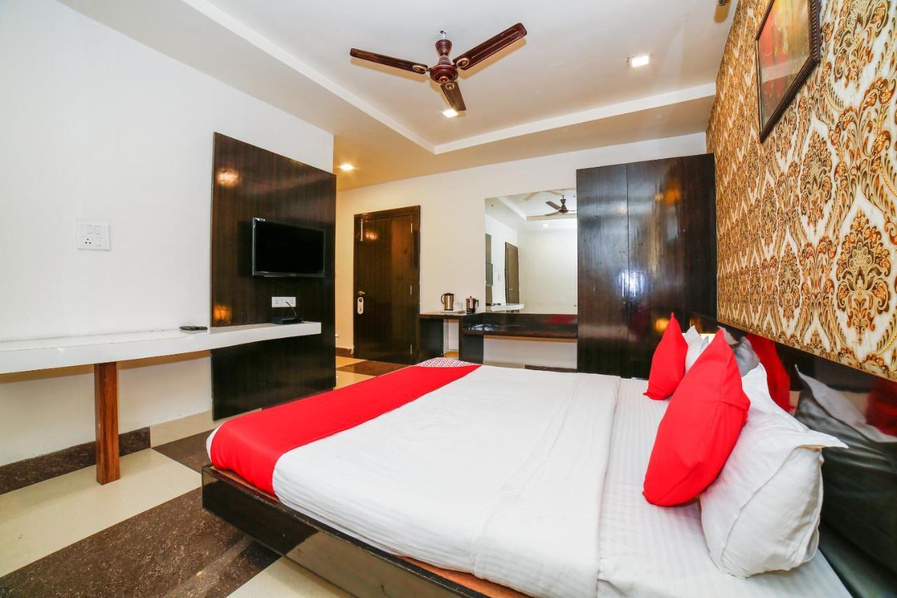 Oyo 35769 Hotel Rishabh Jhansi Ngoại thất bức ảnh