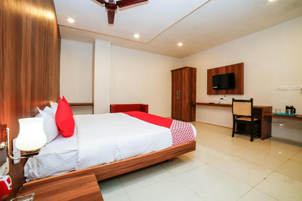 Oyo 35769 Hotel Rishabh Jhansi Ngoại thất bức ảnh